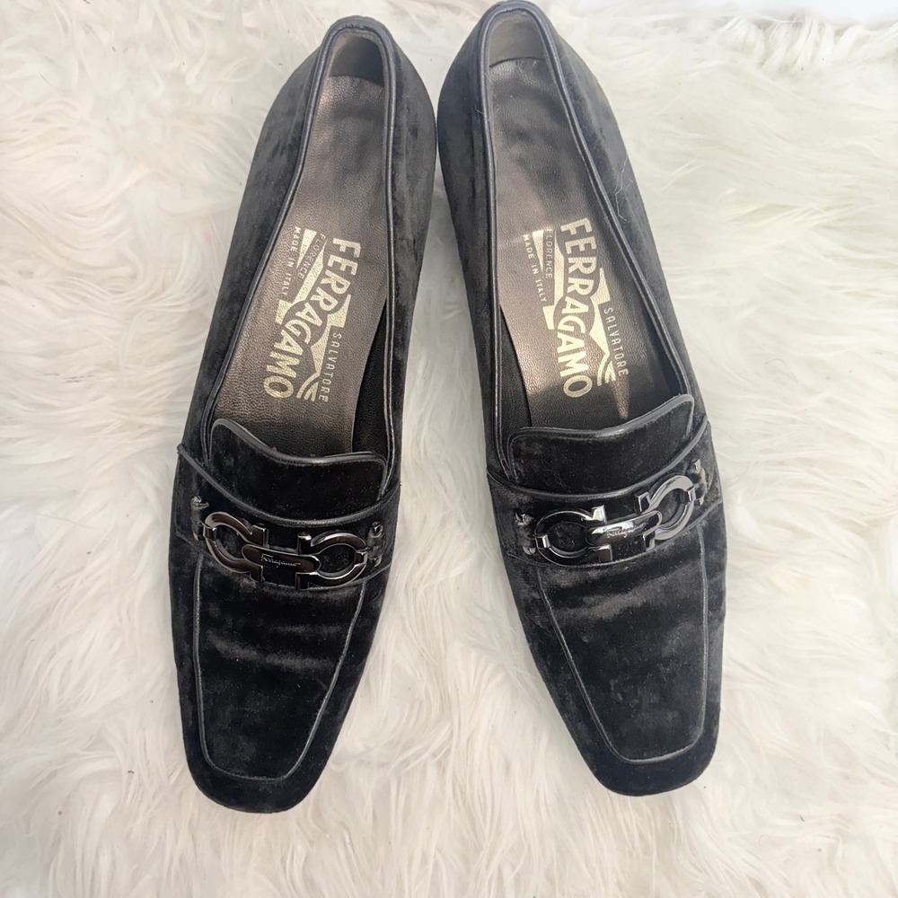 Salvatore Ferragamo Black Velvet Gancini Loafers DQ 58542 Square Toe Womens 7.5 - Picture 9 of 15
